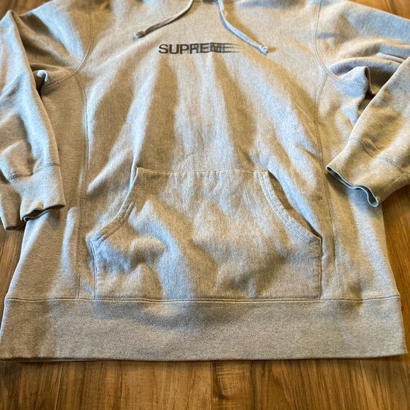 🎶SUPREME Motion Logo Sweatshirt - Picture 5 of 7
